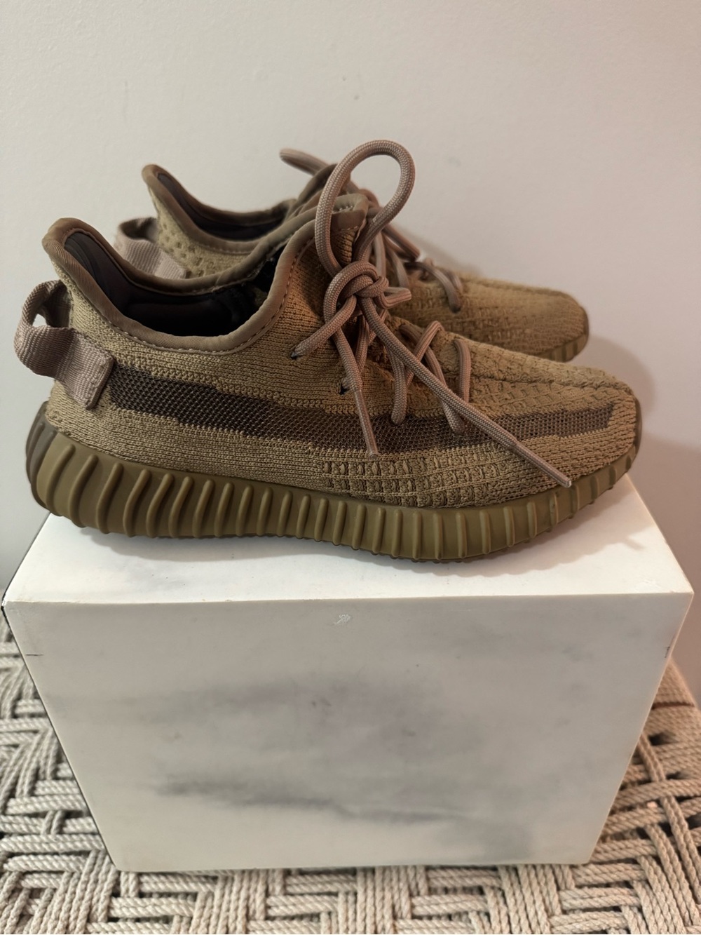 Yeezy Boost 350 “Earth” - Size 4